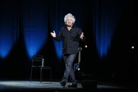 Beppe Grillo's Rivoluzione Comedy Show: A Night of Political Satire and Italian Charm!